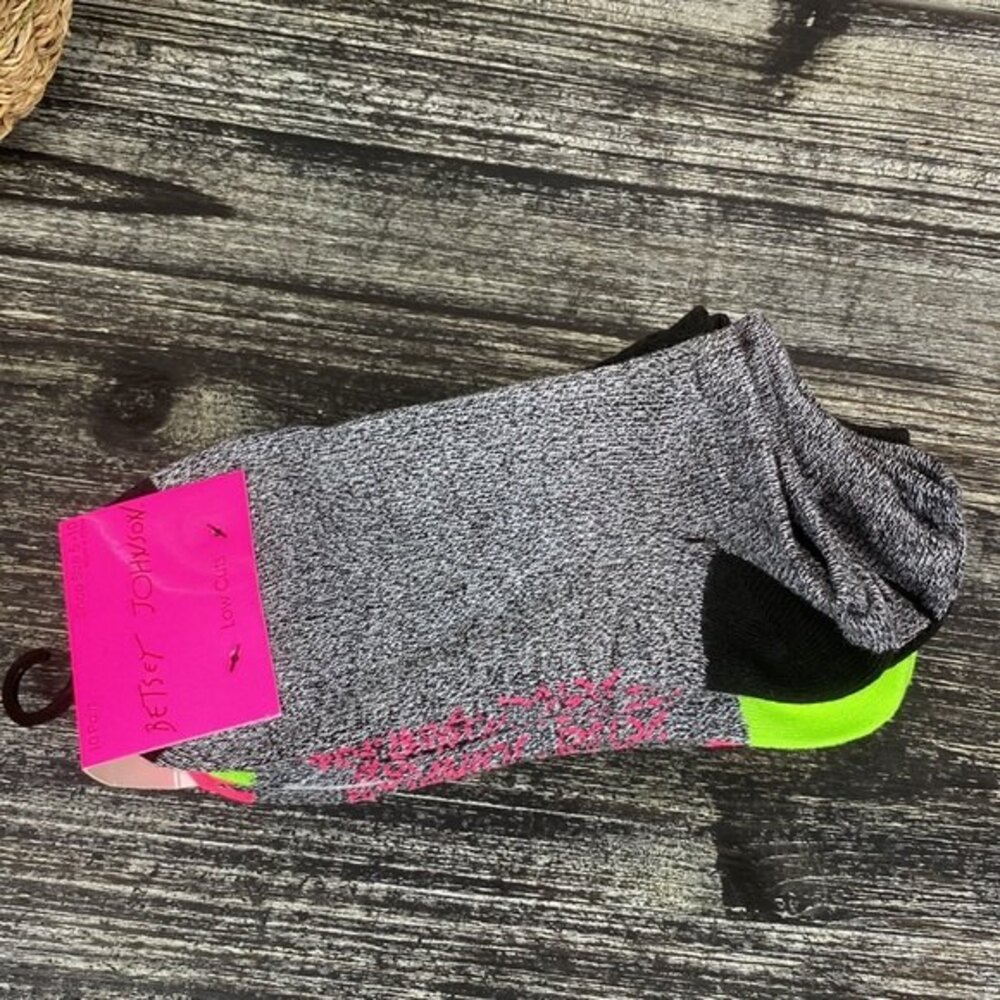 Betsey Johnson Neon Gray Print Low Cuts Ankle socks 10 set size 5-10 new